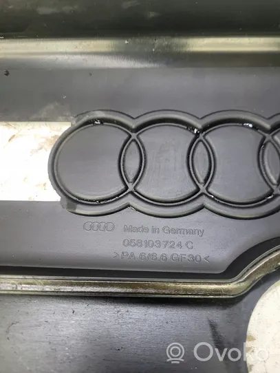 Audi A4 S4 B5 8D Copri motore (rivestimento) 058103724C