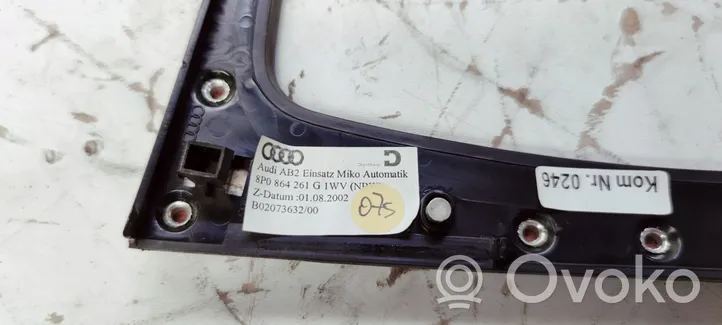 Audi A3 S3 8P Ramka drążka zmiany biegów 8P0864261G