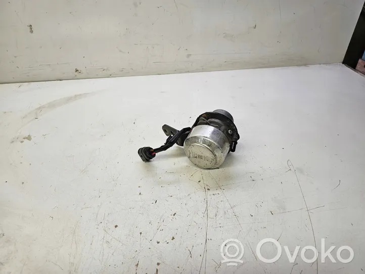 Audi Q3 F3 Pompe à vide 5Q0612181