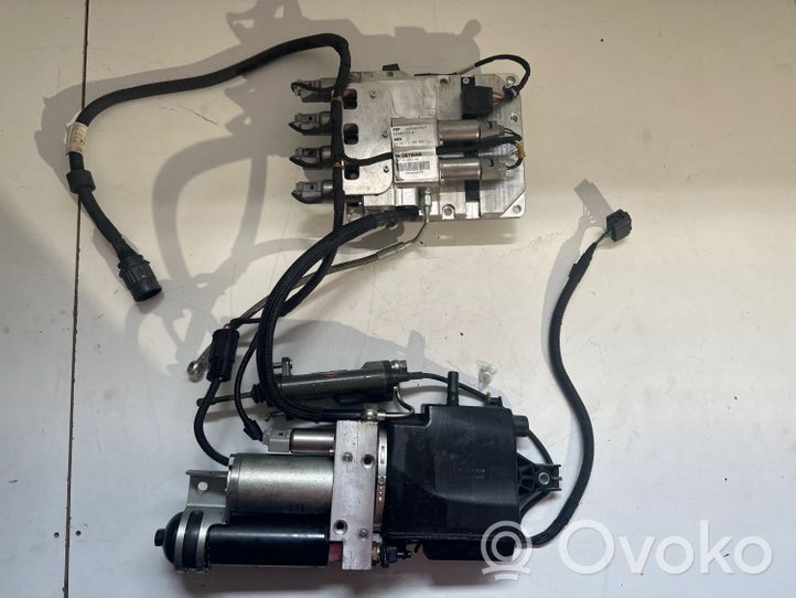 BMW 6 E63 E64 Pompe, vérin hydraulique de hayon 2282998