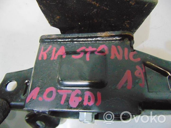 KIA Stonic Engine mount vacuum valve 