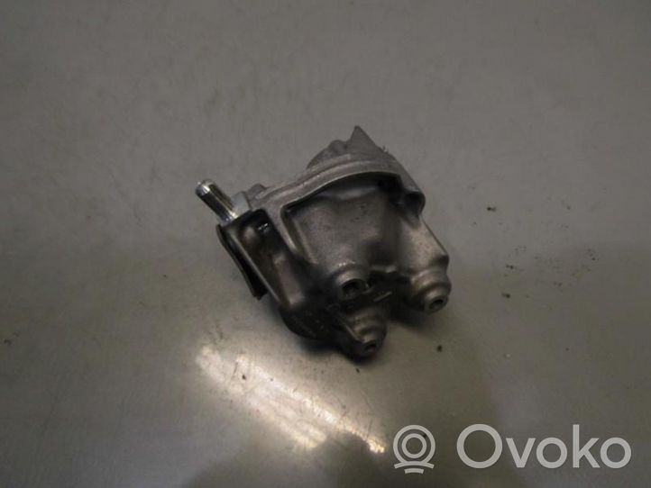 Peugeot 5008 II Support pompe injection à carburant 