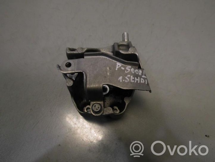 Peugeot 5008 II Support pompe injection à carburant 