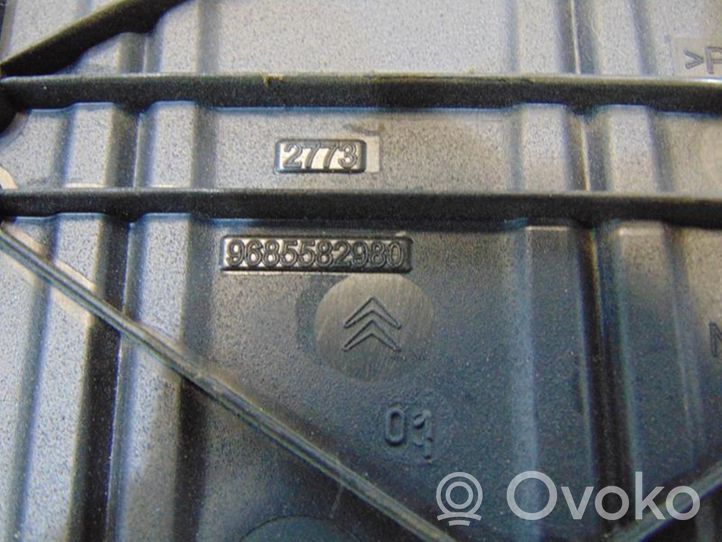 Citroen C4 Grand Picasso Couvercle cache moteur 