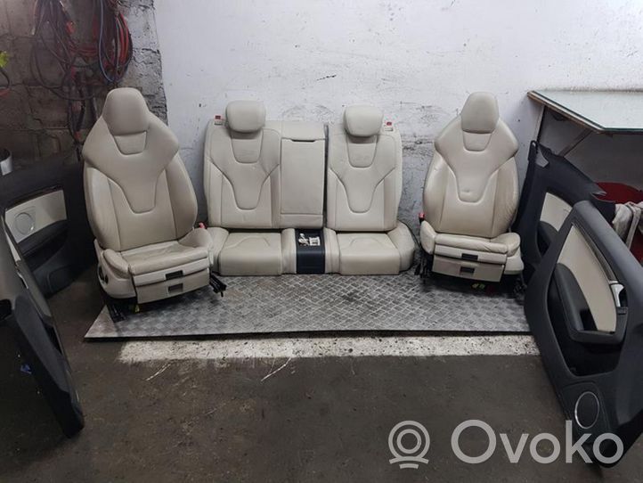 Audi S5 Conjunto de molduras de la puertas y los asientos 8K0881671