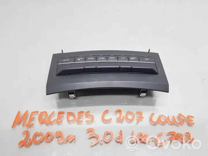 Mercedes-Benz CLK C207 A207 Panel klimatyzacji A2129006202