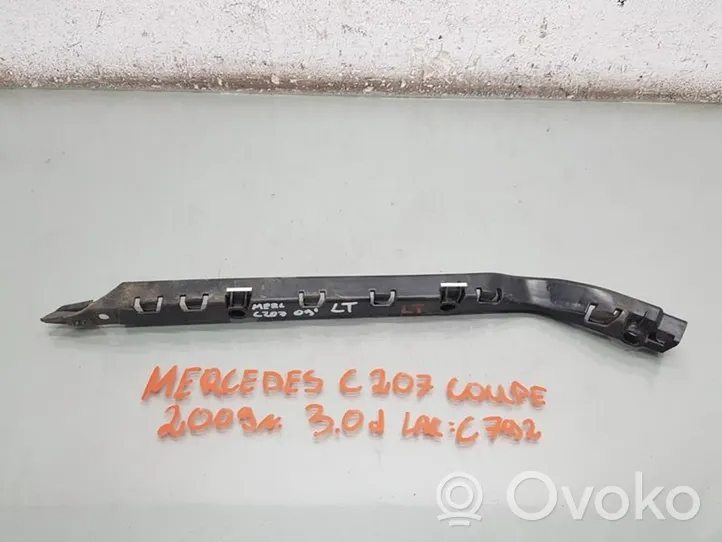 Mercedes-Benz CLK C207 A207 Support de pare-chocs arrière A2078850721