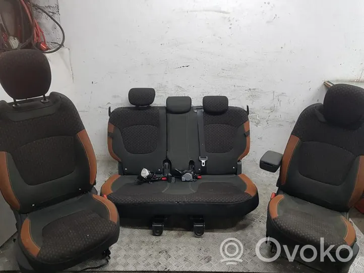 Renault Captur Set sedili 