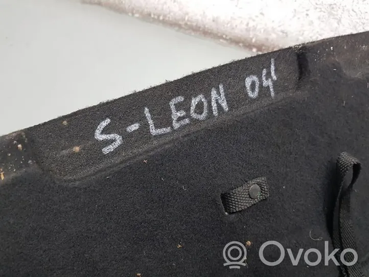 Seat Leon (1M) Doublure de coffre arrière, tapis de sol 