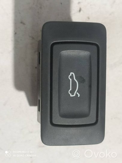 Audi A4 S4 B9 Tailgate opening switch 4G0959831C