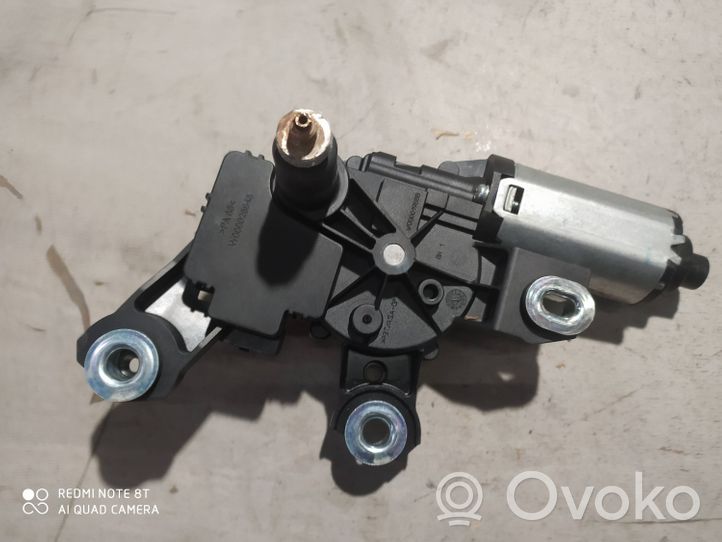 Volkswagen Touareg II Moteur d'essuie-glace arrière 7P6955711