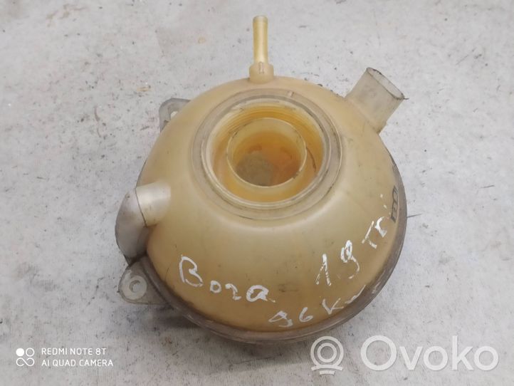 Volkswagen Bora Vase d'expansion / réservoir de liquide de refroidissement 1J0121403B