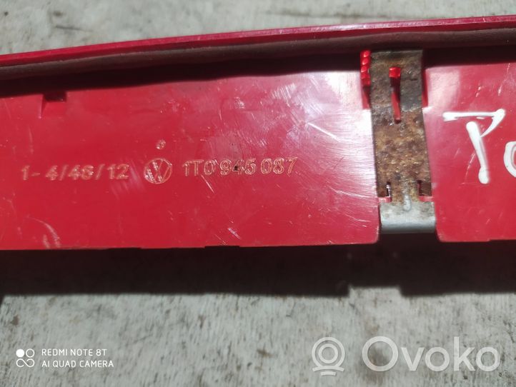 Volkswagen Touran II Luce d’arresto centrale/supplementare 1T0945087