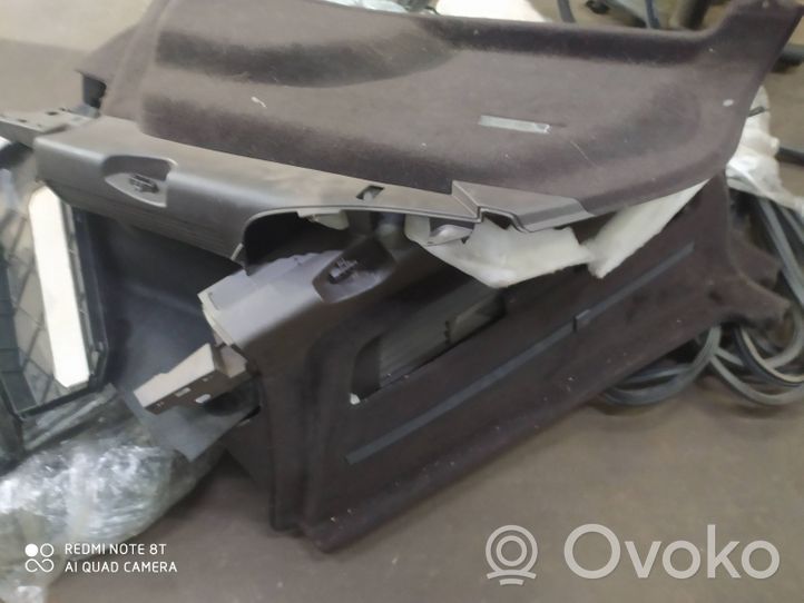 Volkswagen Touareg II Set di rivestimento sedili e portiere 