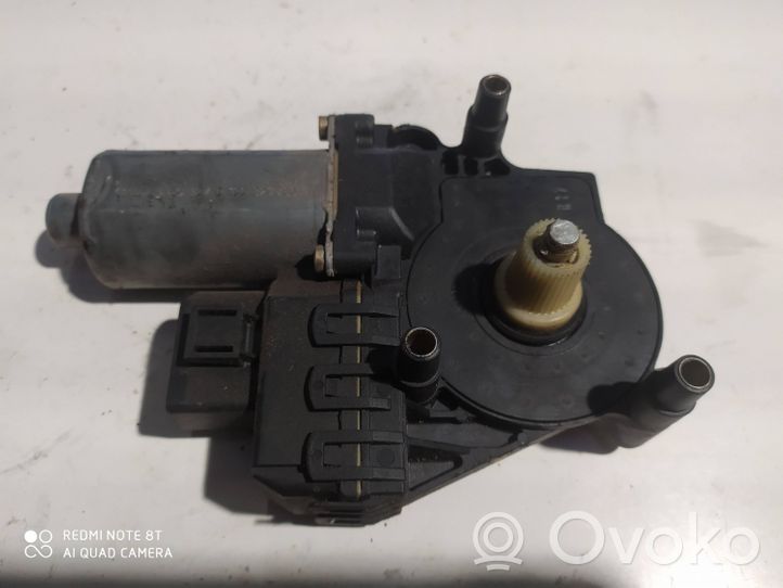 Audi A6 S6 C5 4B Motorino alzacristalli della portiera anteriore 4B0959802