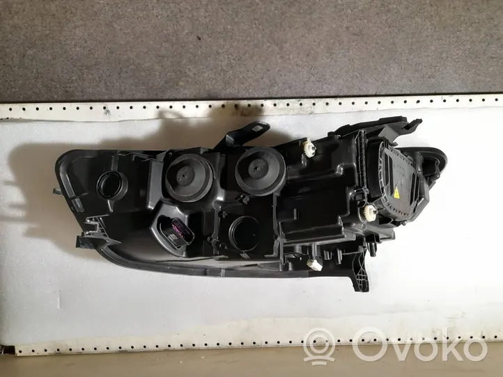 Audi A6 S6 C7 4G Lampa przednia 4G0941032C