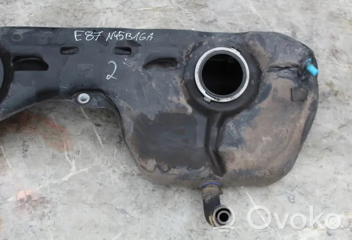 BMW 1 E81 E87 Serbatoio del carburante 6763843