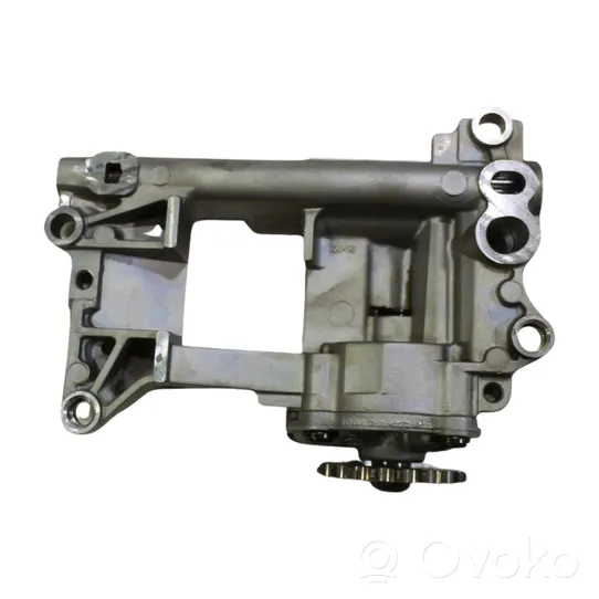 BMW X5 E53 Oil pump 2247212