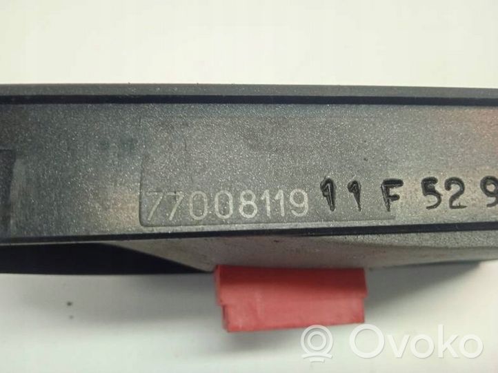 Citroen Saxo Przełącznik / Przycisk otwierania szyb 770081911