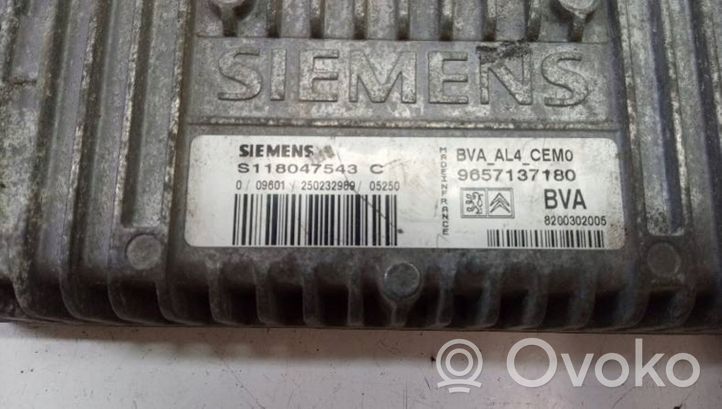 Peugeot 206 Sterownik / Moduł ECU S118047543C