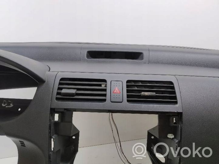 Suzuki Swift Armaturenbrett Cockpit 73111-62J10