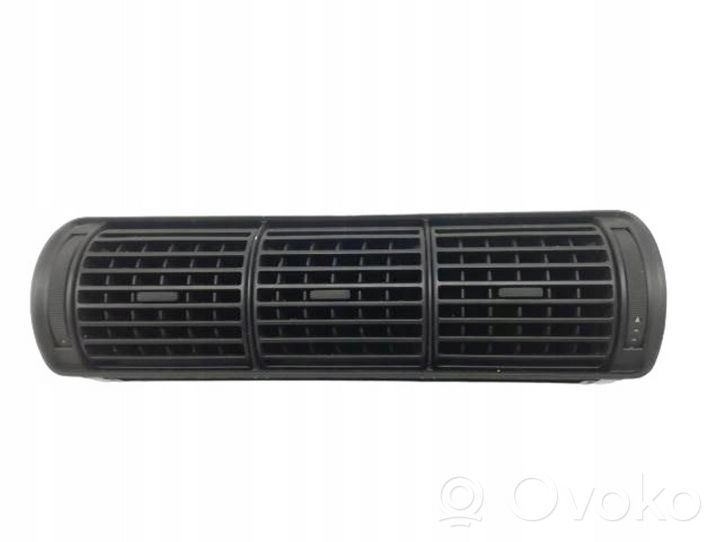 Audi A4 S4 B5 8D Lango oro grotelės 