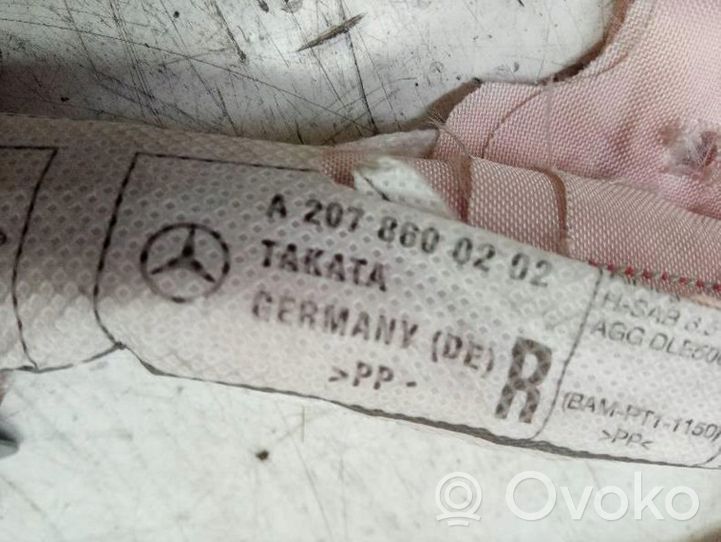 Mercedes-Benz E C207 W207 Airbag del techo 2078600202