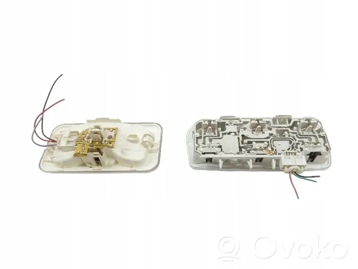 Renault Fluence Lampka podsufitki tylna 