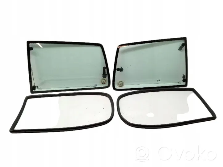 Fiat 500 Cinquecento Rear side window/glass PPG