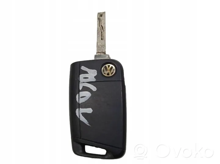 Volkswagen Polo V 6R Ignition key/card 