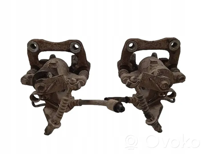 Volkswagen Jetta VI Caliper de freno delantero 