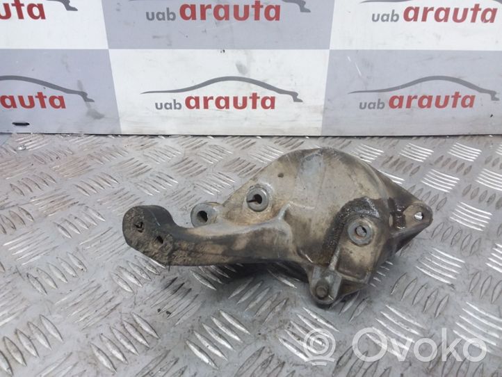 Ford Galaxy Supporto di montaggio della pompa del servosterzo 028145523B