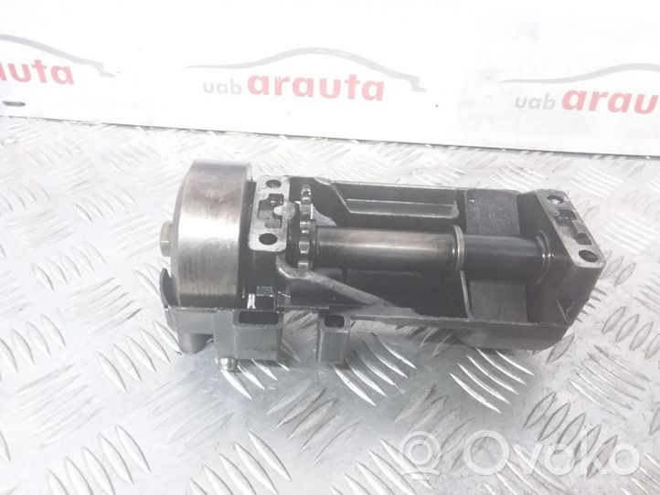 Audi A6 S6 C5 4B Arbre d'équilibrage pompe à huile 059103337B