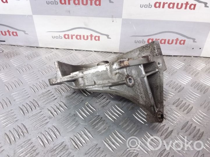 Citroen C5 Polttoainepumpun kiinnike 96389217