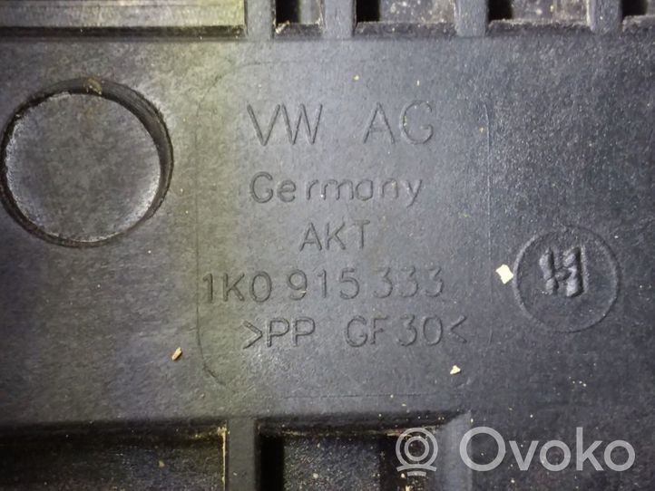 Audi Q3 8U Подошва крепления аккумулятора 1K091533H