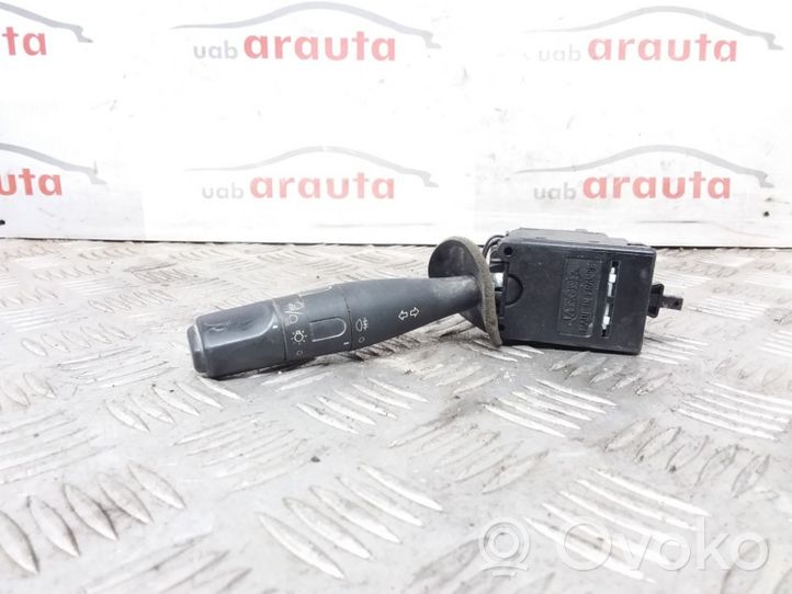 Citroen Berlingo Posūkių/ šviesų rankenėlė 96238415ZL