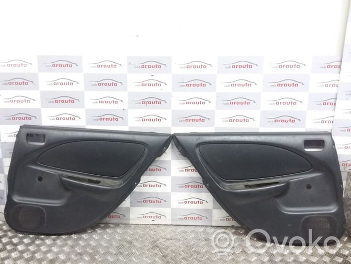 Toyota Avensis T220 Set di rivestimento del pannello della portiera 