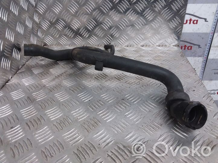 Volkswagen PASSAT B5 Engine coolant pipe/hose 8D0121101J