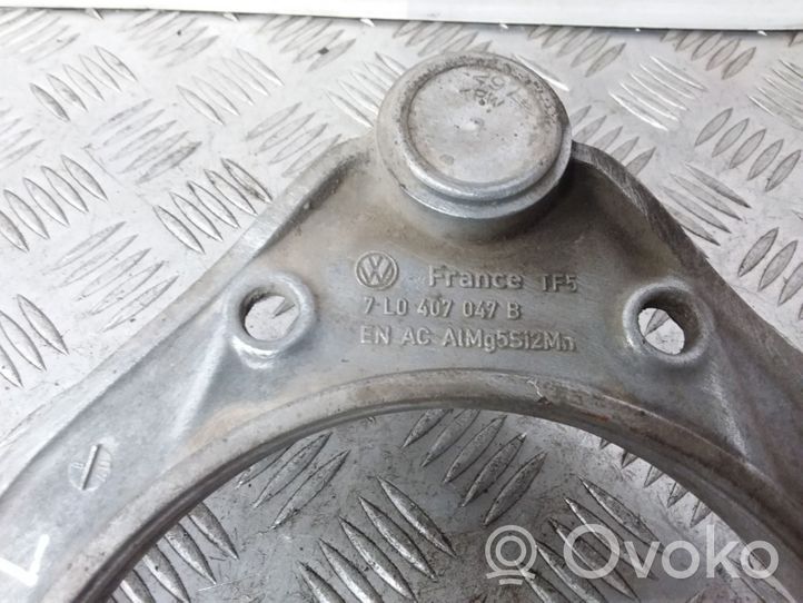 Volkswagen Touareg I Front upper control arm/wishbone 7L0407047B