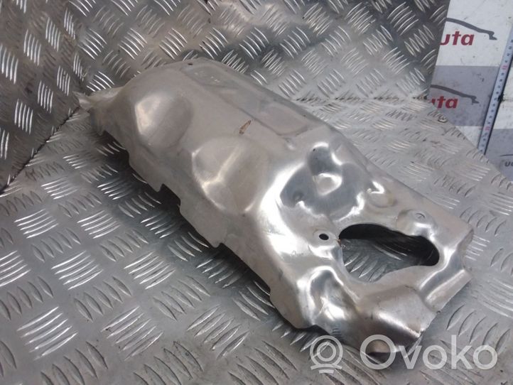 BMW M5 Heat shield in engine bay 7843158