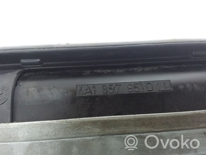 Audi A6 S6 C4 4A Peleninė panelėje 4A1857951D