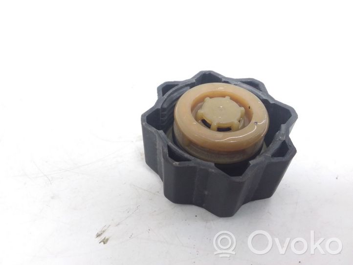 Citroen Xsara Picasso Vase d'expansion / bouchon de réservoir de liquide de refroidissement 