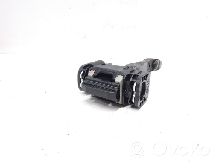 Volvo C30 Front door check strap stopper 30715018