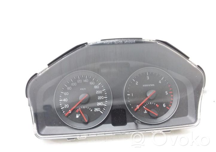 Volvo C30 Compteur de vitesse tableau de bord 30765310