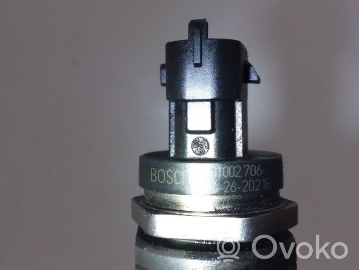 Opel Zafira B Capteur de pression de carburant 0281002706