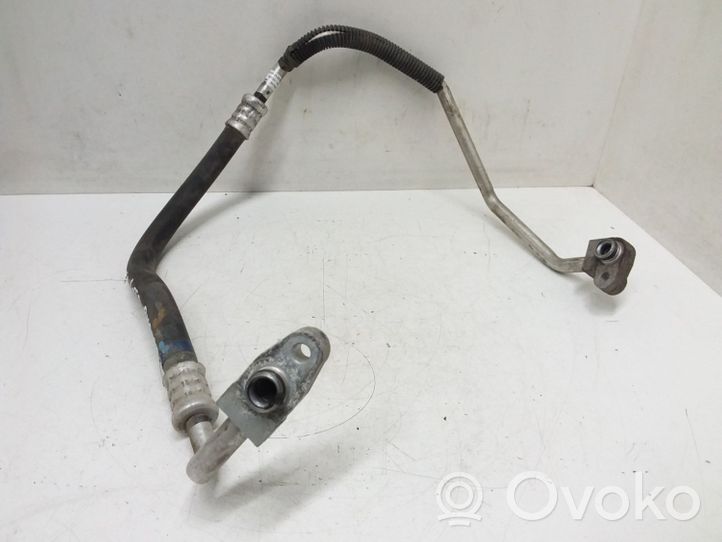 Toyota Avensis T270 Air conditioning (A/C) pipe/hose 8870305350