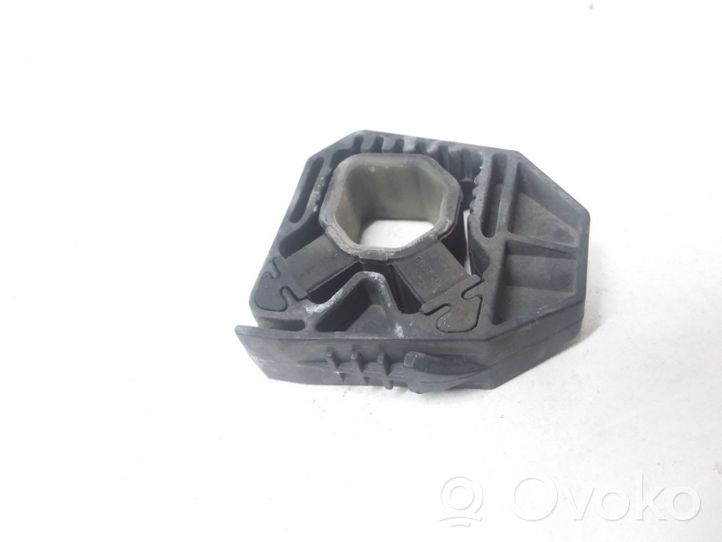 Seat Leon (1P) Fixation de radiateur 1K0121367D