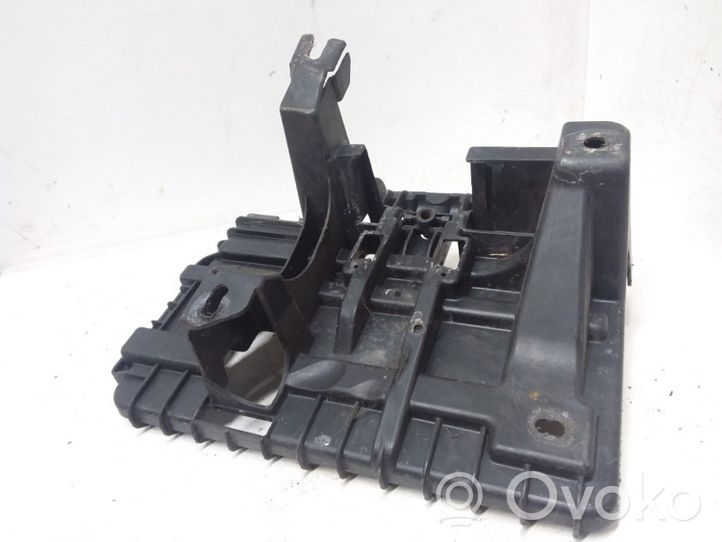 Opel Meriva A Boîte de batterie 13167332