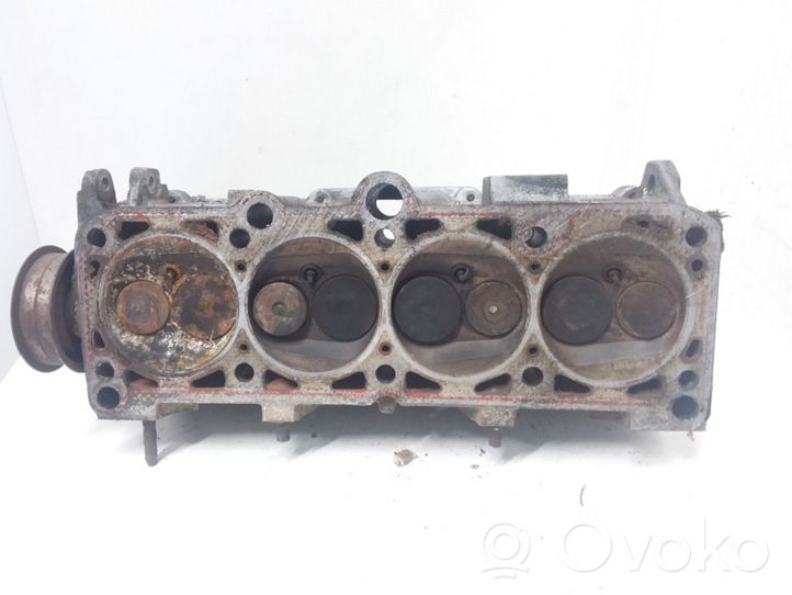 Volkswagen PASSAT B3 Engine head 037103373A