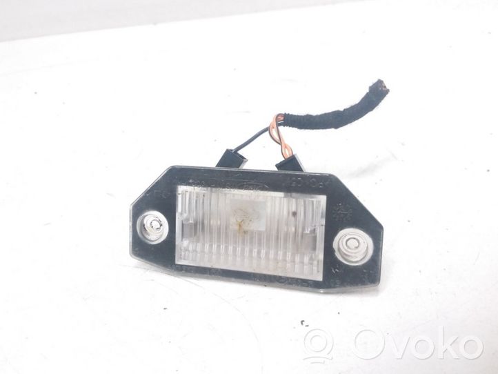 Ford Mondeo Mk III Lampa oświetlenia tylnej tablicy rejestracyjnej 1S7113550AC